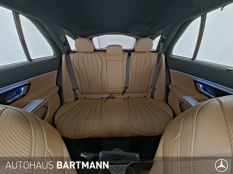 Mercedes-Benz E 300 2025