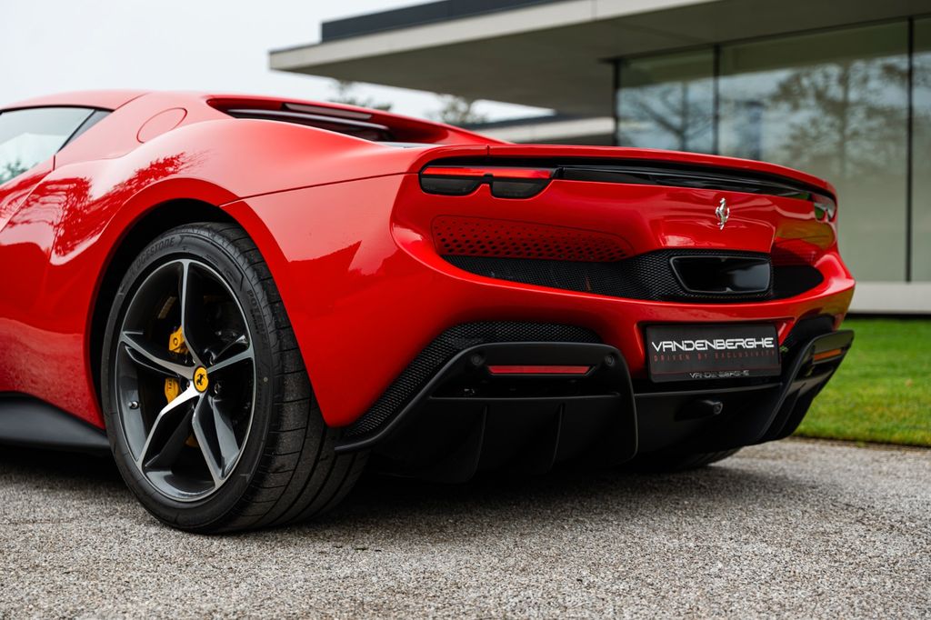 Ferrari 296 GTB 2024