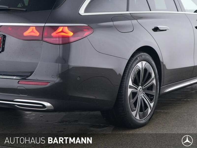 Mercedes-Benz E 300 2025