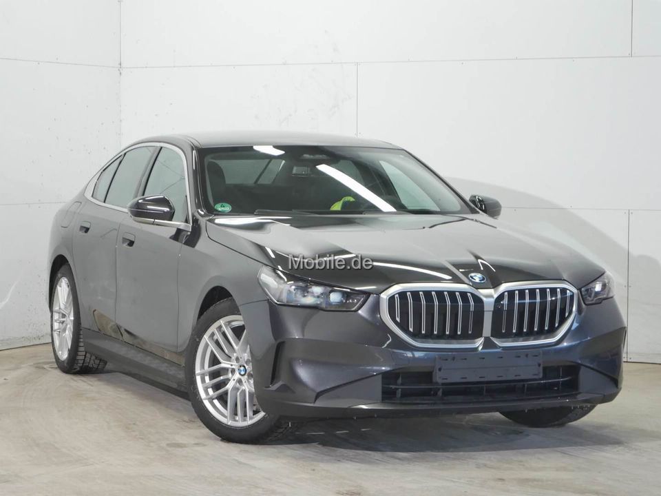 BMW 530 2024