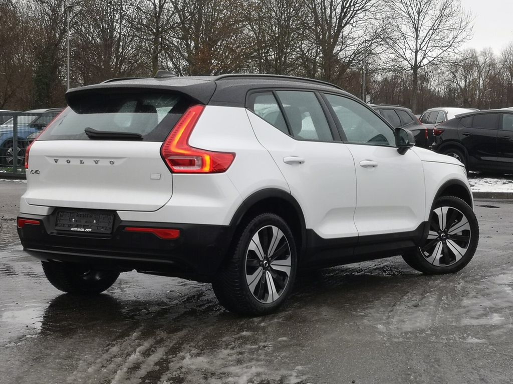 Volvo XC40 2023