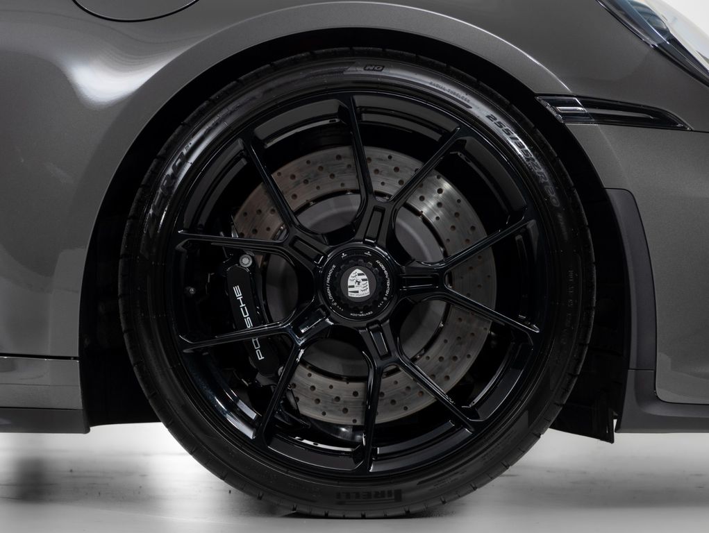 Porsche 992 2024