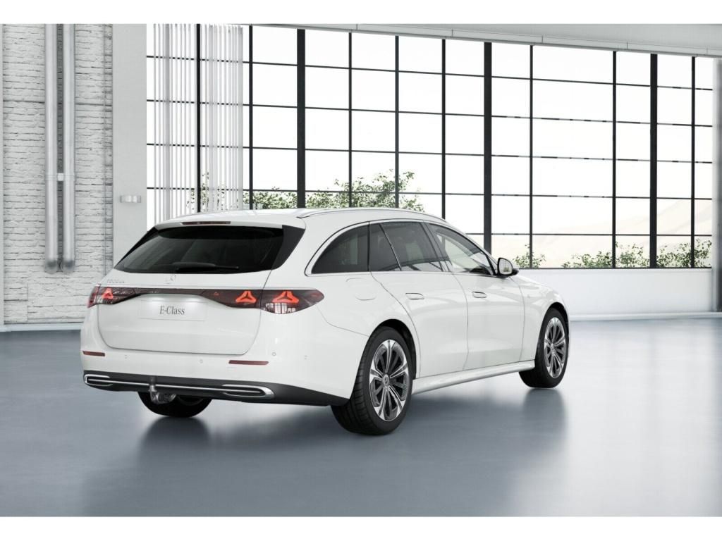 Mercedes-Benz E 300 2025