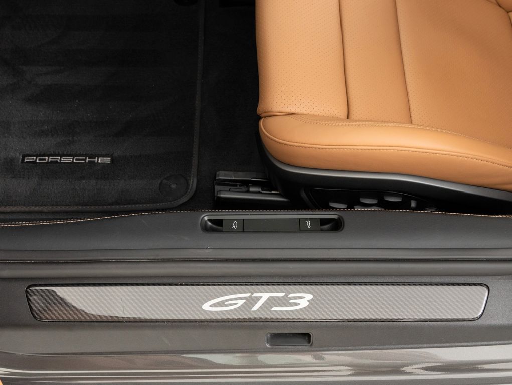Porsche 992 2024