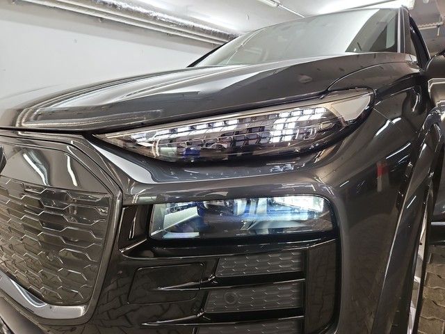 Audi Q6 e-tron 2025