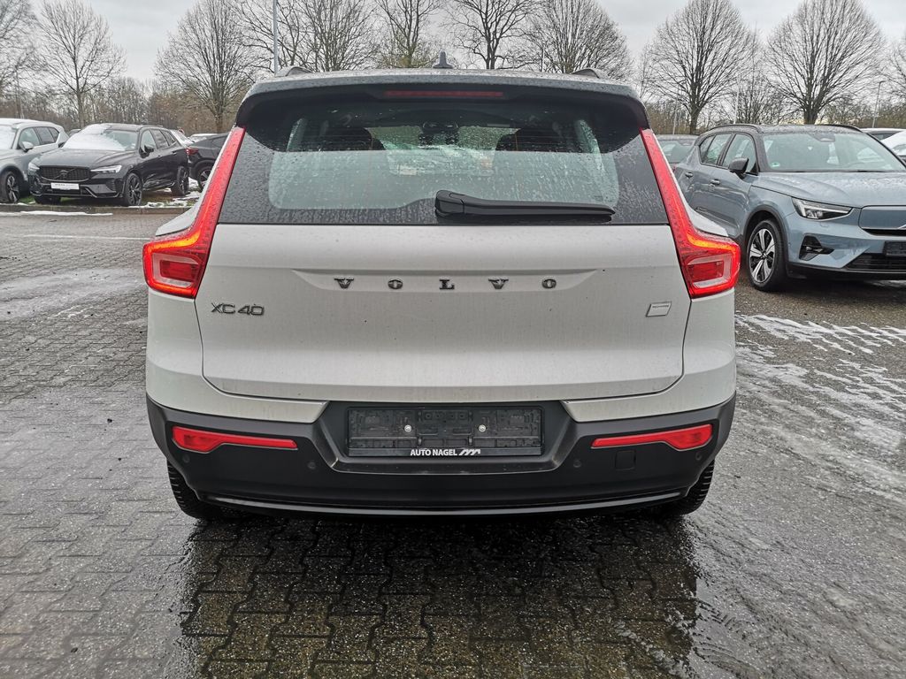 Volvo XC40 2023
