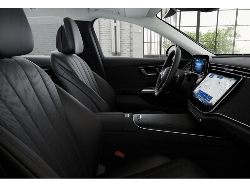 Mercedes-Benz E 300 2025