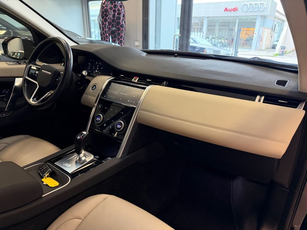 Land Rover Discovery Sport 2022