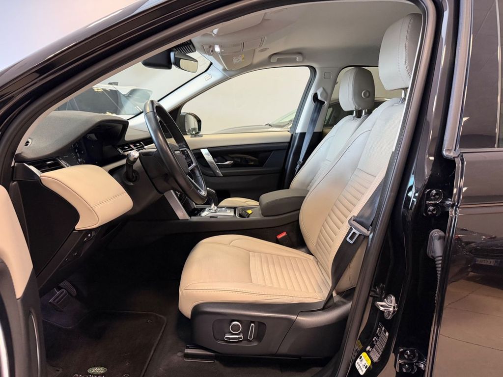 Land Rover Discovery Sport 2022