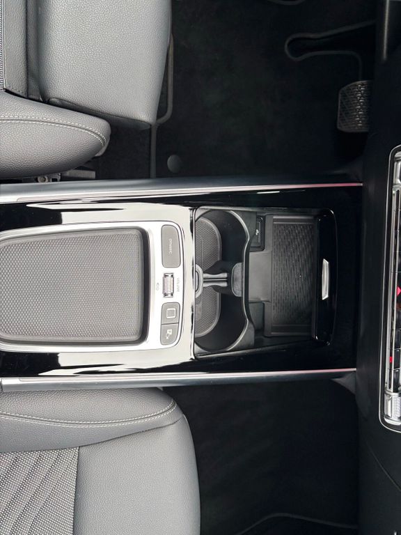 Mercedes-Benz EQA 2024