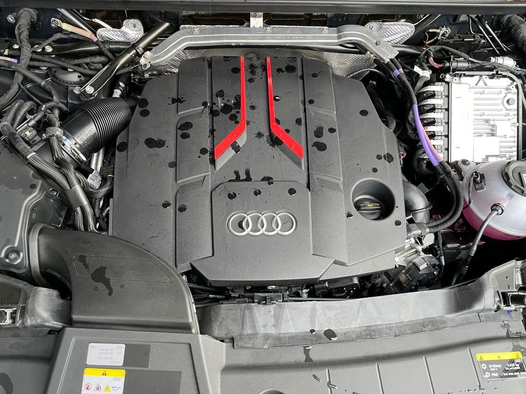 Audi SQ5 2025