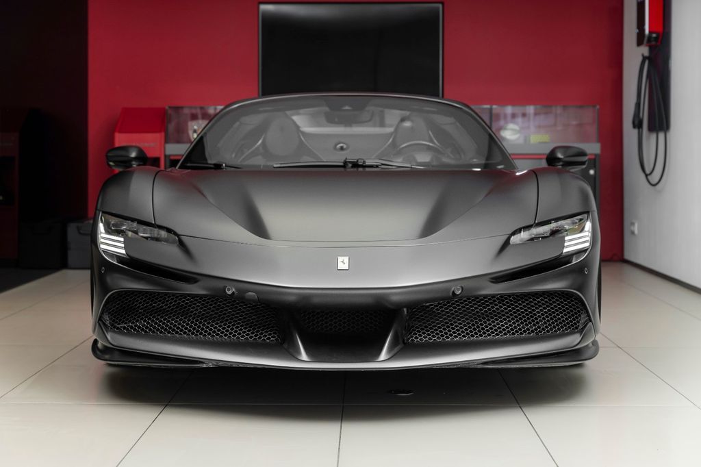 Ferrari SF90 2024