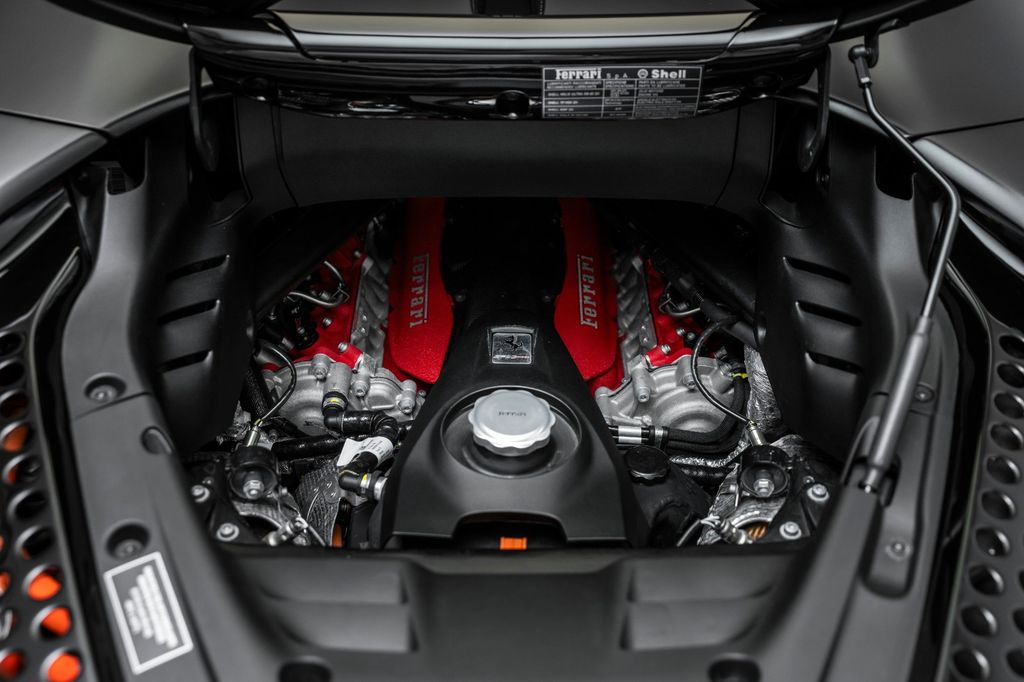 Ferrari SF90 2024