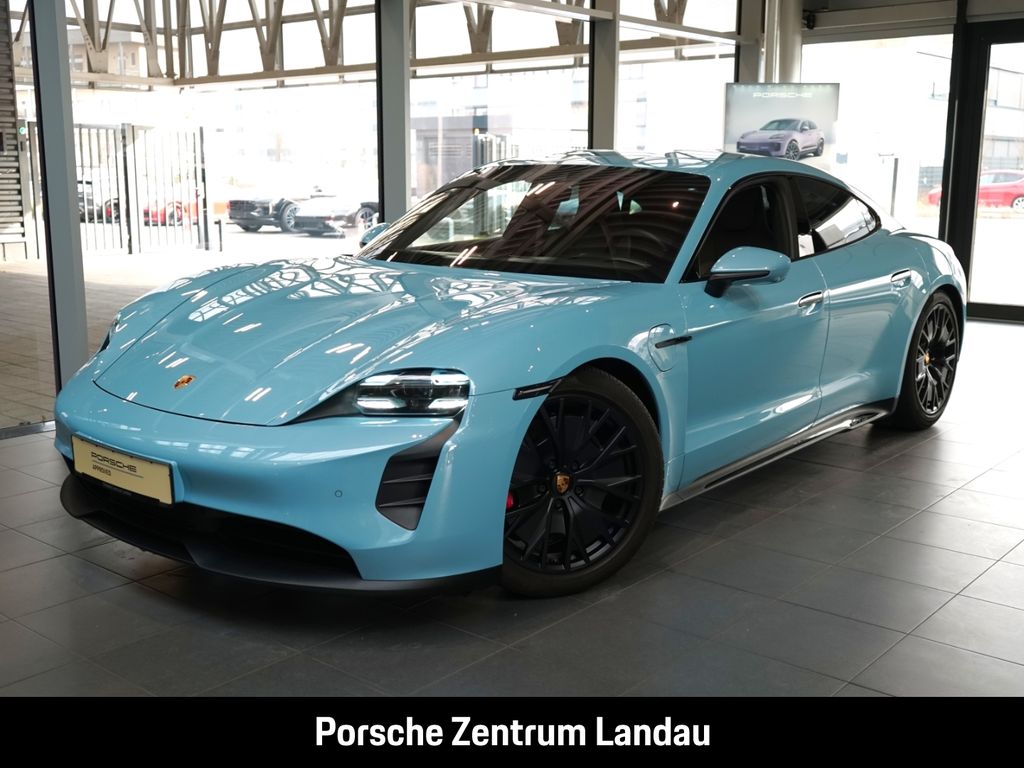 Porsche Taycan 2022