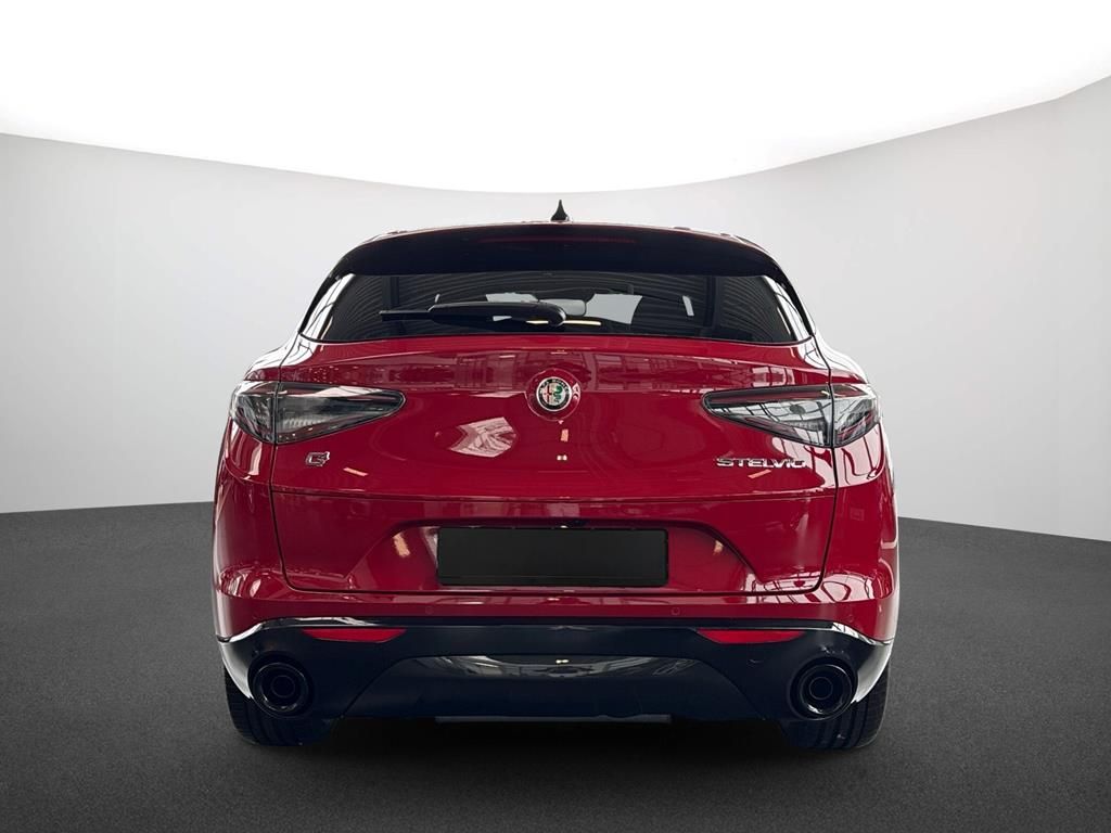 Alfa Romeo Stelvio 2025