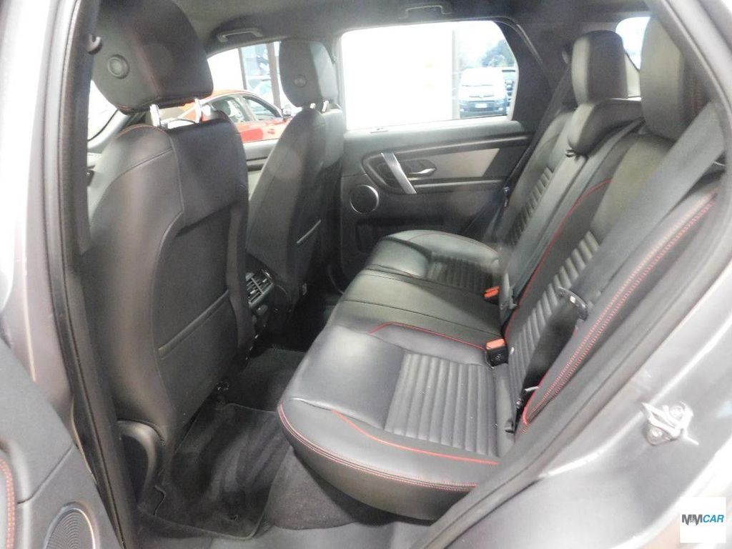 Land Rover Discovery Sport 2022