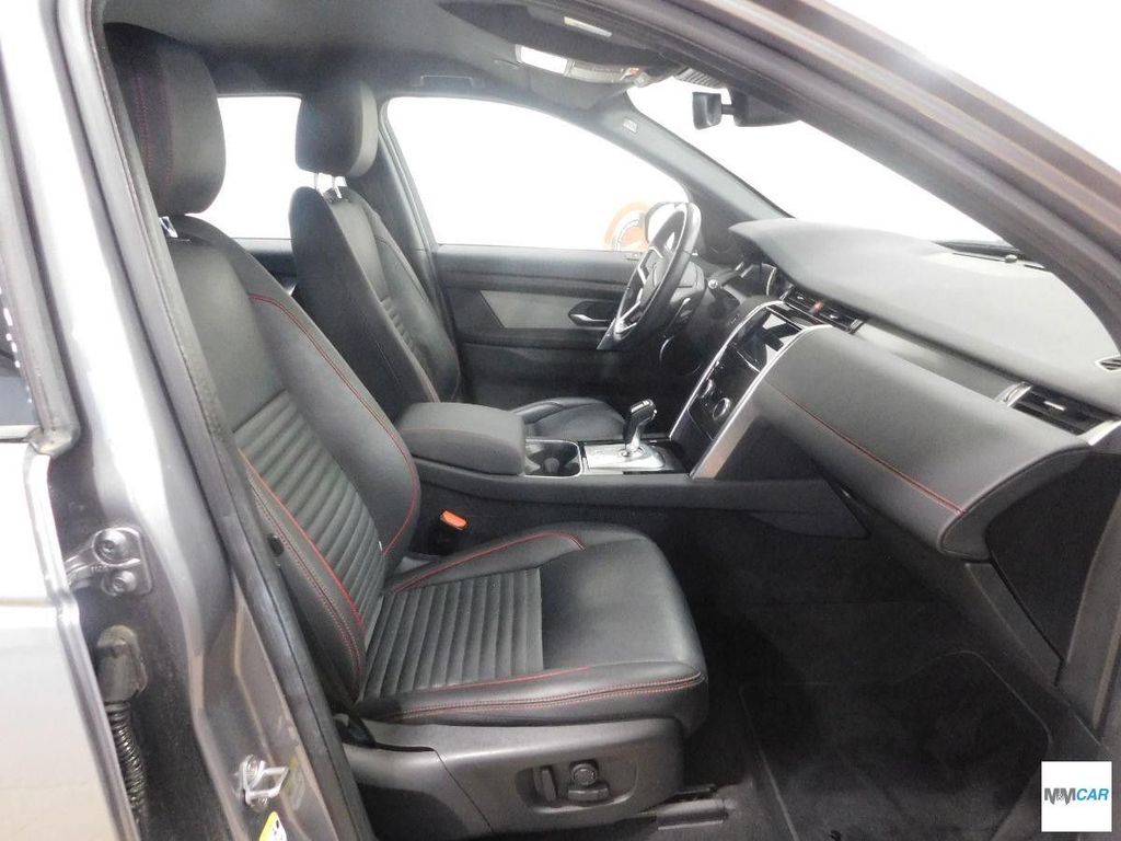 Land Rover Discovery Sport 2022