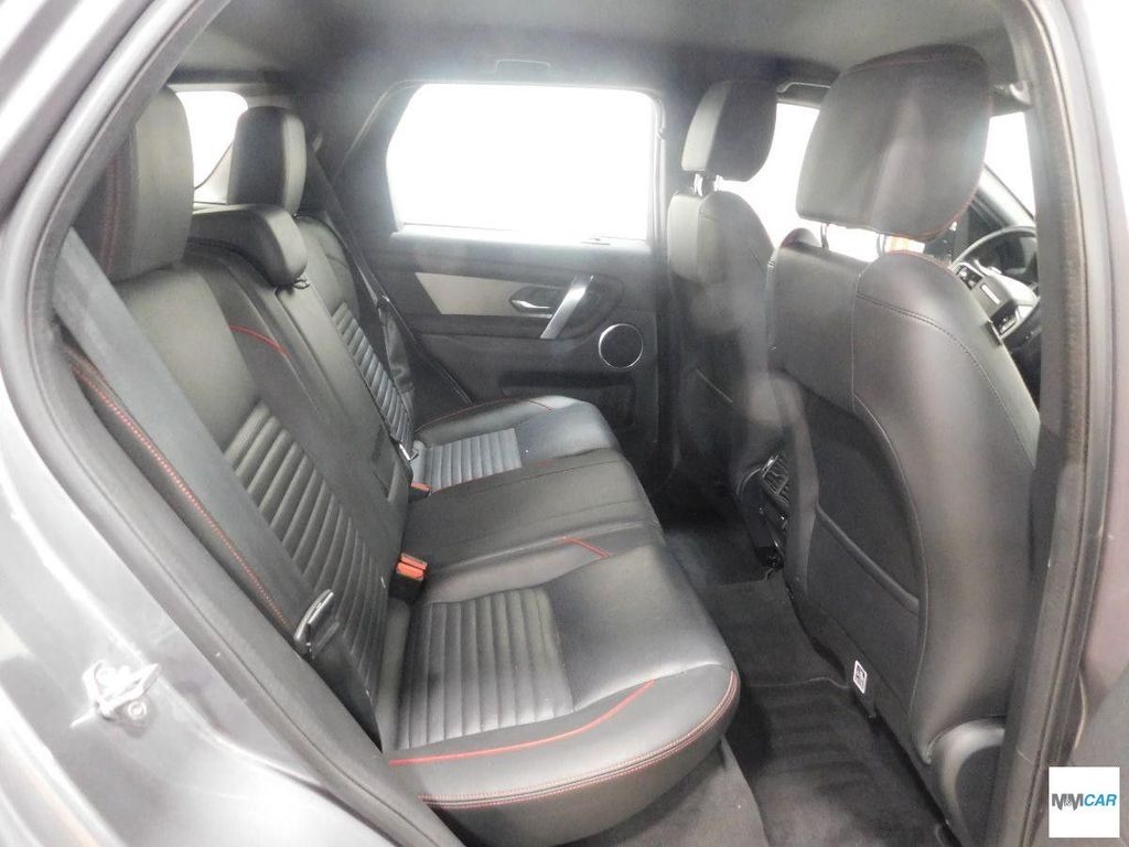 Land Rover Discovery Sport 2022