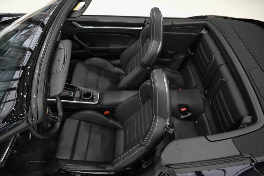 Porsche 992 2024