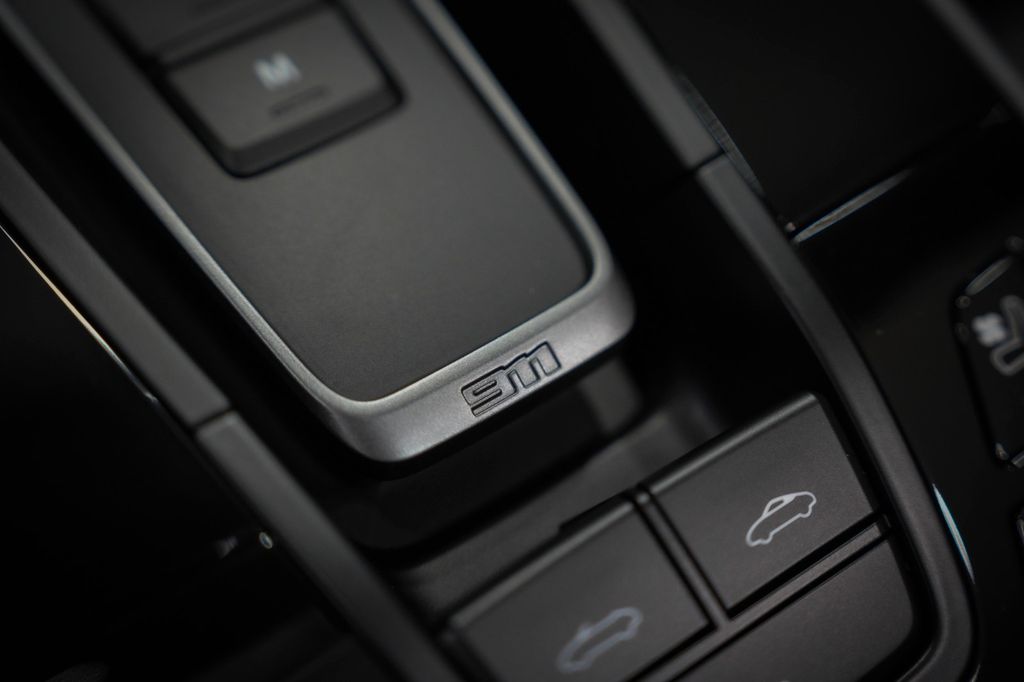 Porsche 992 2024