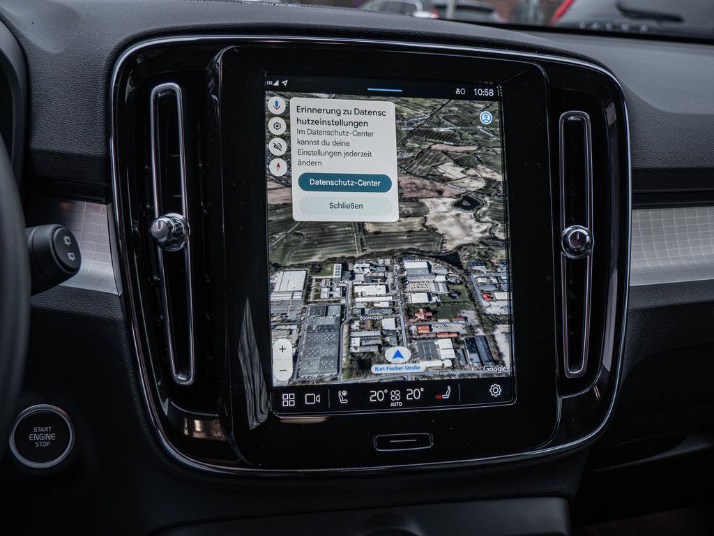 Volvo XC40 2024