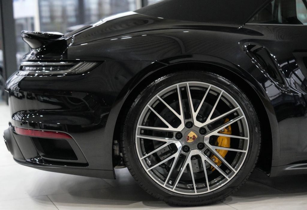 Porsche 992 2024