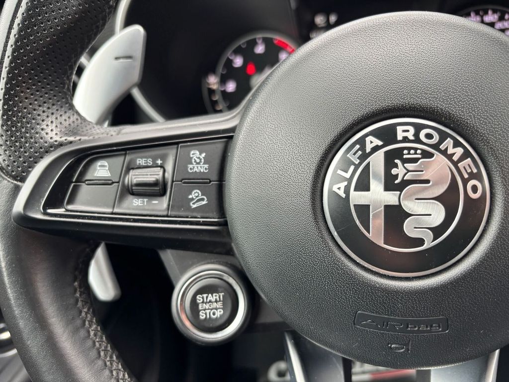 Alfa Romeo Stelvio 2022