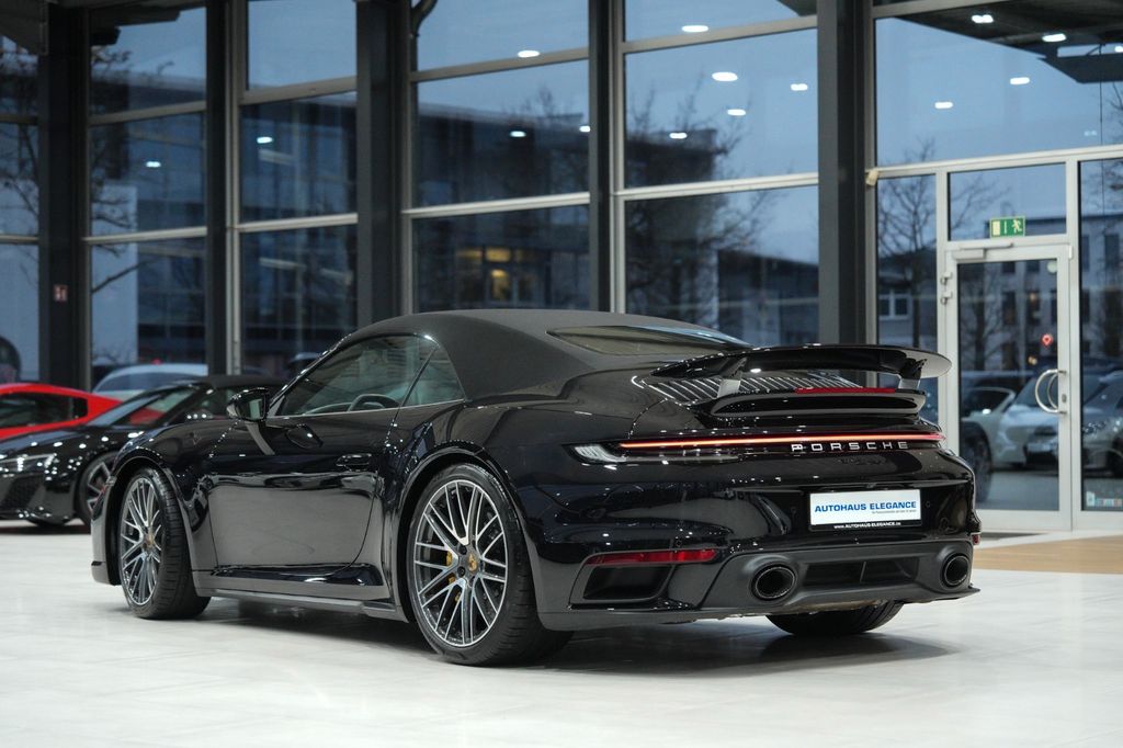 Porsche 992 2024