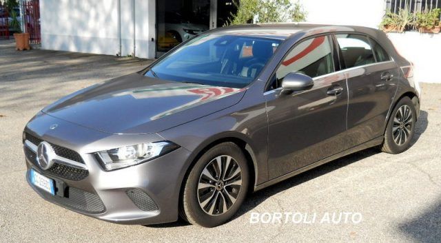 Mercedes-Benz A 160 2021