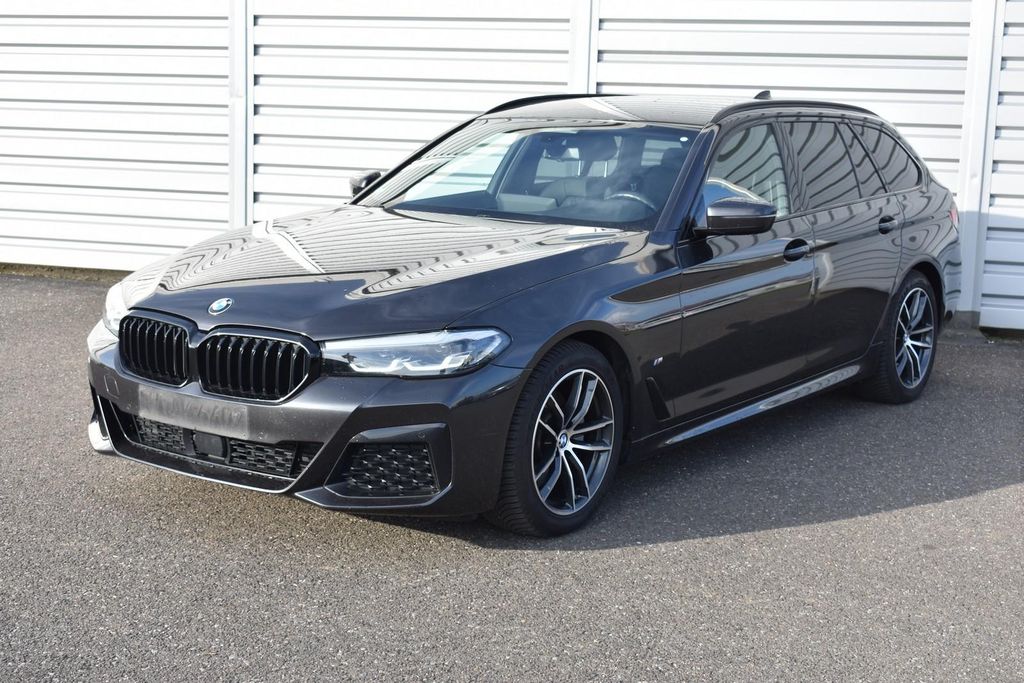 BMW 520 2023