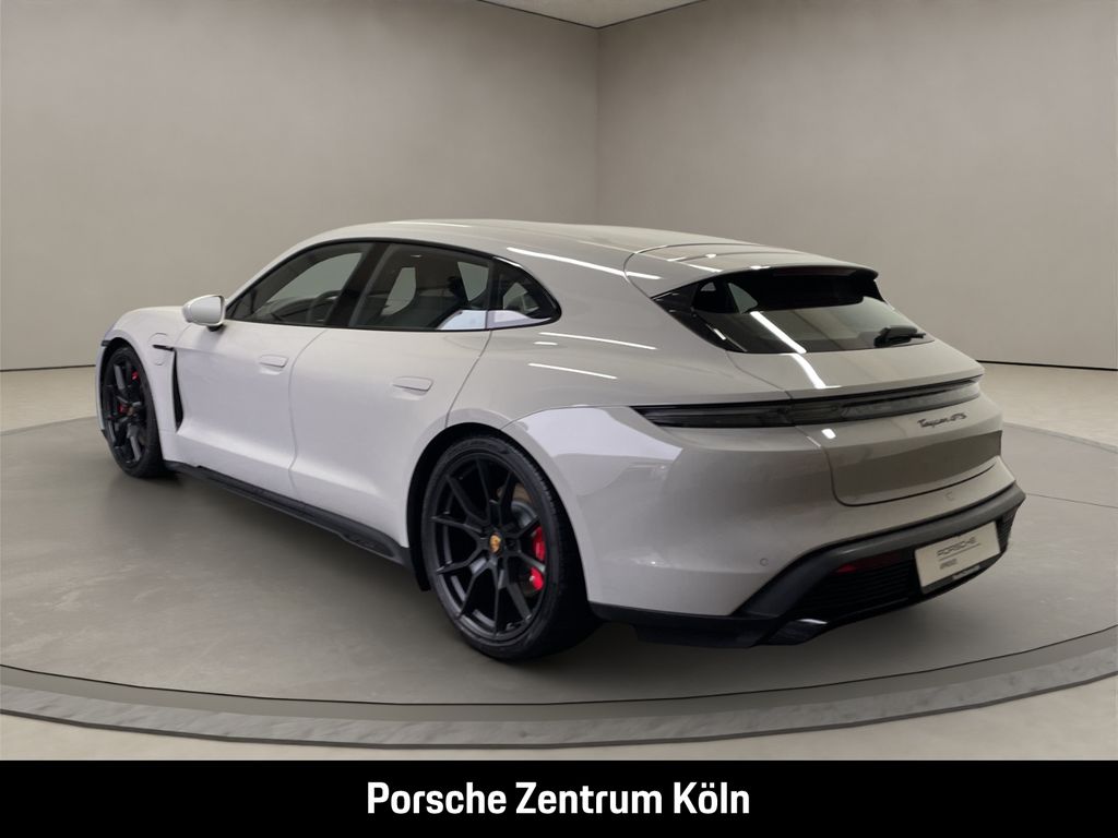 Porsche Taycan 2023