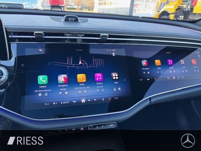 Mercedes-Benz E 300 2025