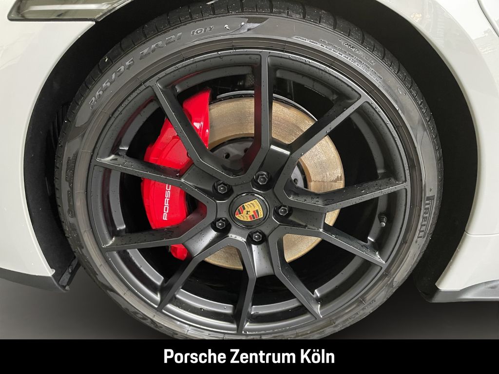 Porsche Taycan 2023