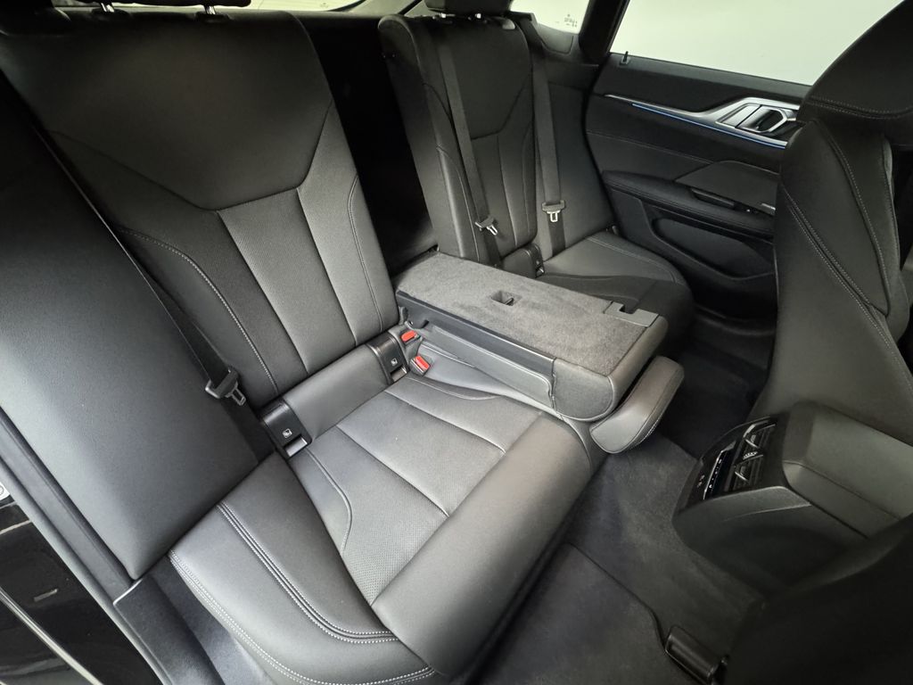 BMW i4 2024