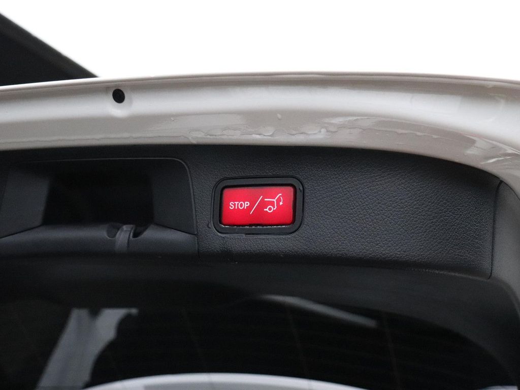 Mercedes-Benz EQA 2021