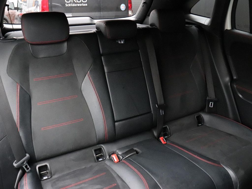 Mercedes-Benz EQA 2021