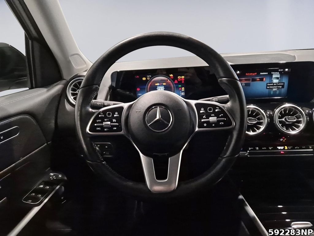 Mercedes-Benz EQB 2022