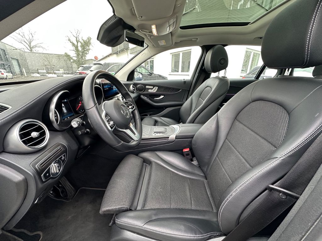 Mercedes-Benz GLC 300 2021