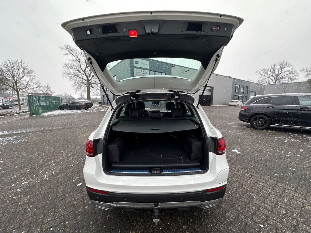 Mercedes-Benz GLC 300 2021