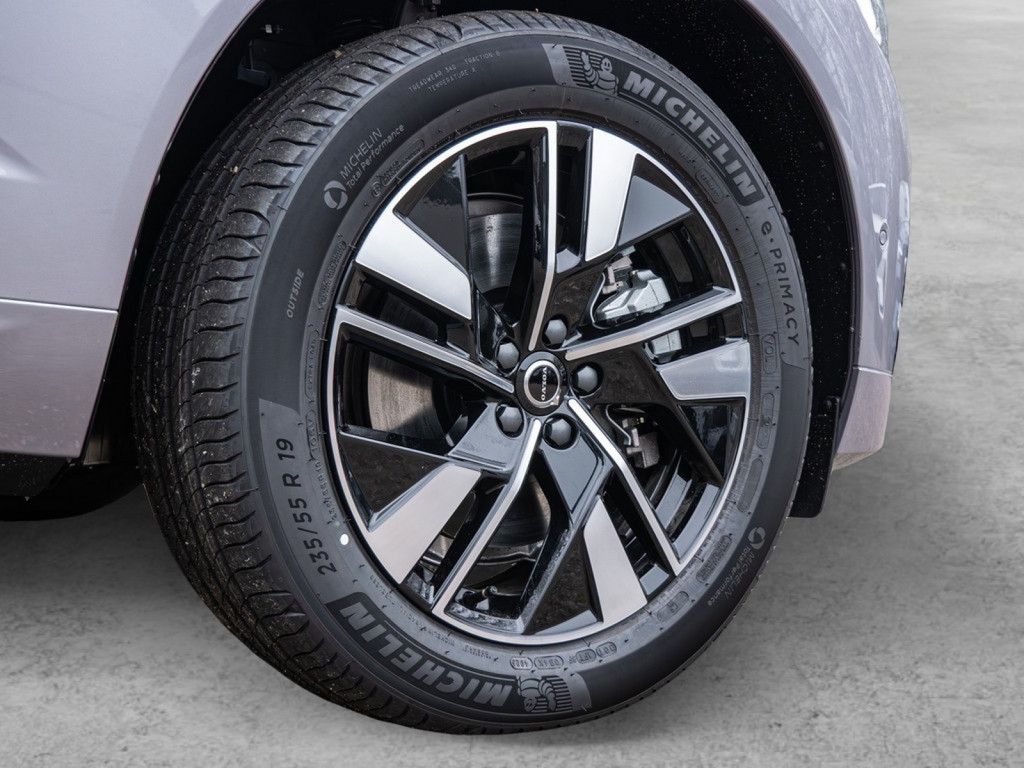 Volvo XC60 2025