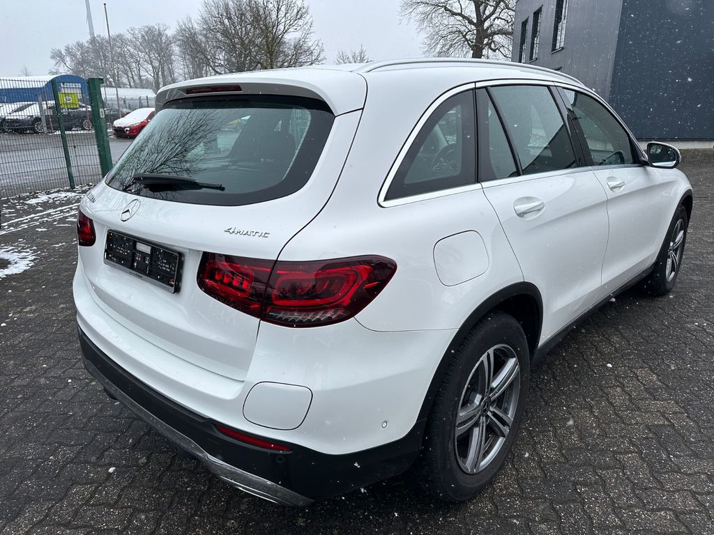 Mercedes-Benz GLC 300 2021