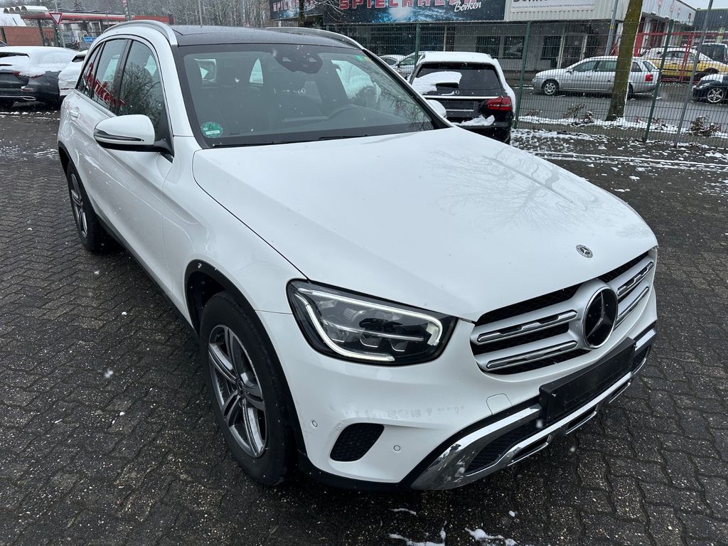 Mercedes-Benz GLC 300 2021
