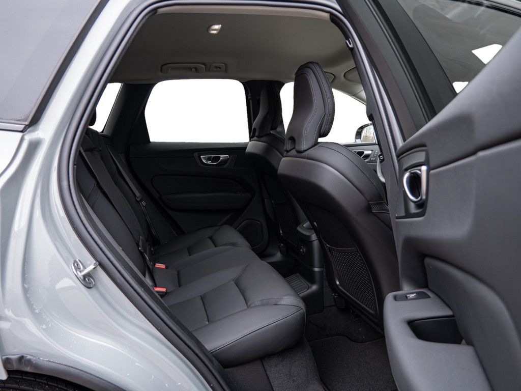 Volvo XC60 2025