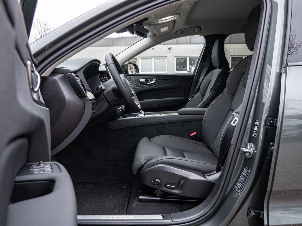 Volvo XC60 2025