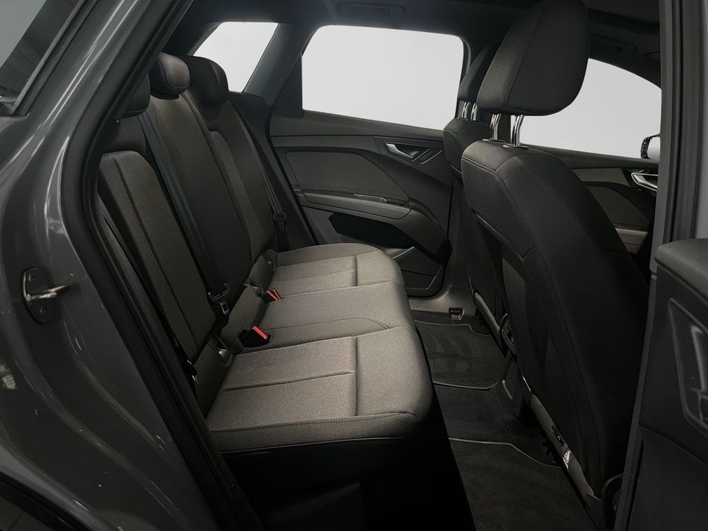 Audi Q4 e-tron 2023