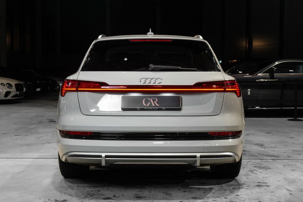 Audi e-tron 2021