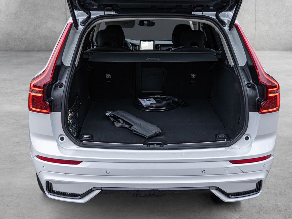 Volvo XC60 2025