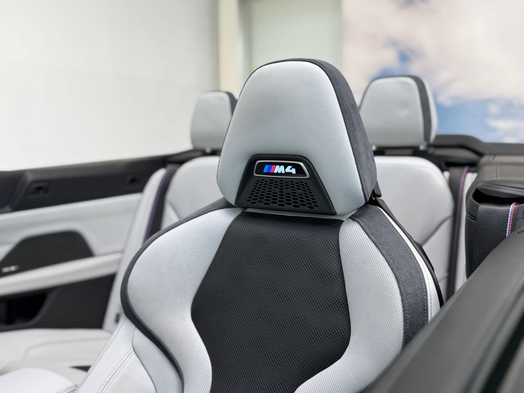 BMW M4 2025