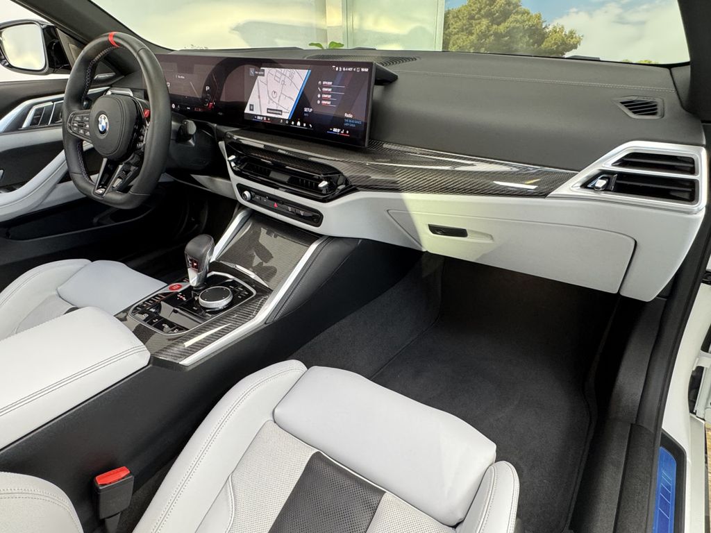 BMW M4 2025