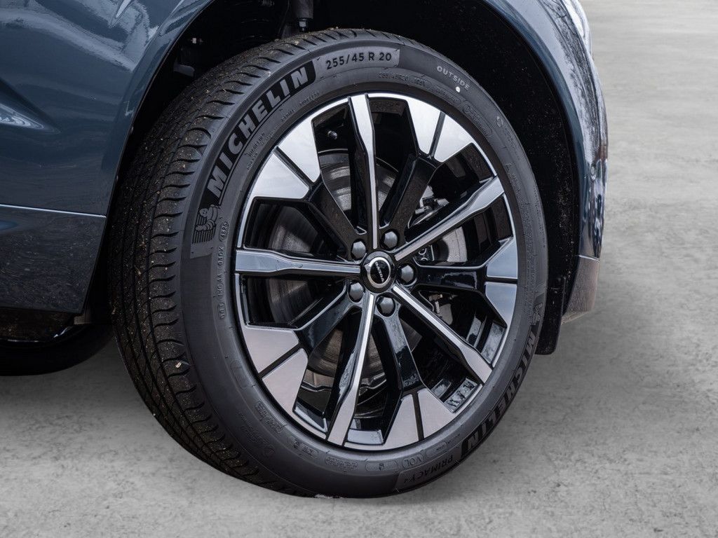 Volvo XC60 2025